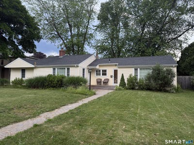 /international/us/10-rockwell-street-norwich-ct-110106057909/