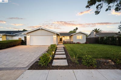 /international/us/35279-farnham-dr-newark-ca-110107732021/