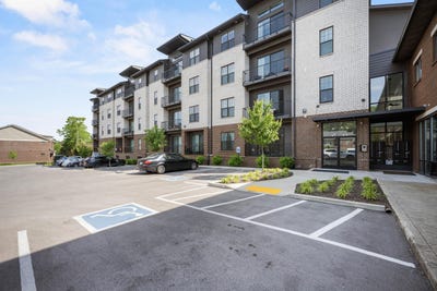 /international/us/231-walton-avenue-lexington-ky-110106497269/