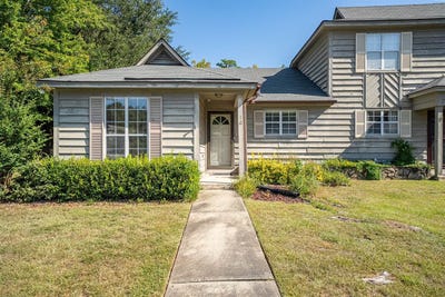 /international/us/10-shuler-circle-columbia-sc-110102508191/