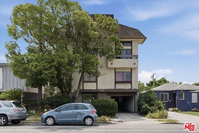 /international/us/12438-short-ave-los-angeles-ca-110108379378/