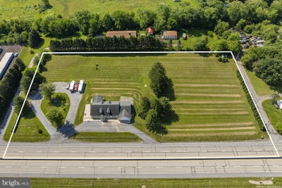/international/us/2860-route-22-fredericksburg-pa-110100520428/