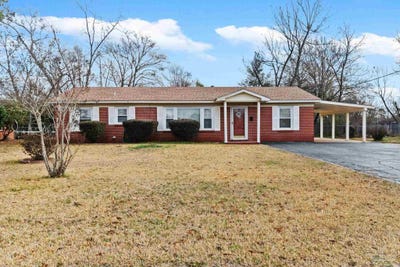 /international/us/507-4th-ave-atmore-al-110105753553/
