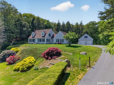 /international/us/62p-patricia-avenue-north-stonington-ct-110108203698/