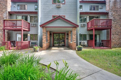 /international/us/8j-river-run-drive-bartlett-nh-110108857391/