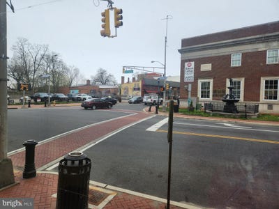 /international/us/8-8-mill-mount-holly-nj-110098592206/