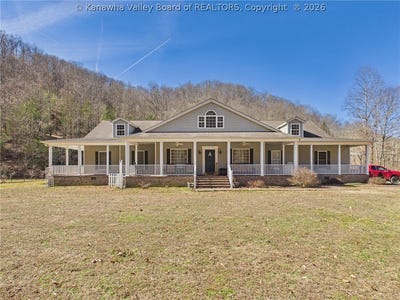 /international/us/407-sand-creek-road-harts-wv-110105934089/