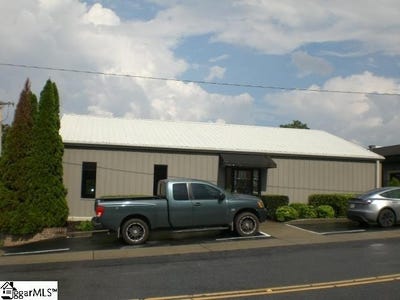/international/us/106-n-pendleton-street-easley-sc-110103127411/