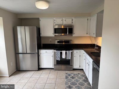 /international/us/8902-chesapeake-lighthouse-drive-north-beach-md-110100350532/