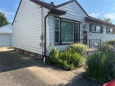 /international/us/30326-royalview-drive-willowick-oh-110100799405/