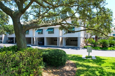 /international/us/63-beach-club-villas-isle-of-palms-sc-110109811303/