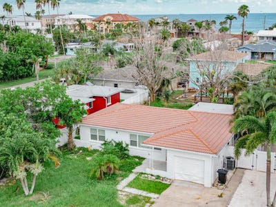 /international/us/15802-2nd-street-e-redington-beach-fl-110101000630/?lang=en