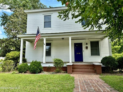/international/us/3549-n-main-street-farmville-nc-110100202558/
