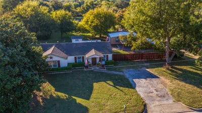 /international/us/2601-murphy-drive-bedford-tx-110108496964/