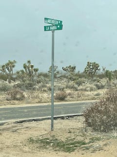 /international/us/58383-beaver-tail-lane-yucca-valley-ca-110107037277/
