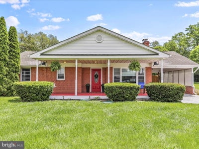 /international/us/4462-martinsburg-pike-clear-brook-va-110100054206/