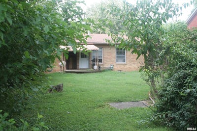 /international/us/813-w-walnut-street-carbondale-il-110100920540/