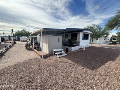 /international/us/900-s-idaho-road-apache-junction-az-110120000627/