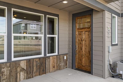 /international/us/4275-sw-39th-street-redmond-or-110098781082/