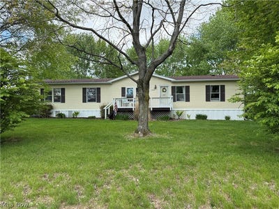 /international/us/5347-angela-drive-nw-beach-city-oh-110107954121/