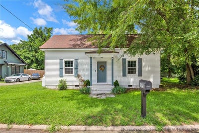 /international/us/185-n-fayetteville-street-parkton-nc-110100258227/?lang=zh-cn