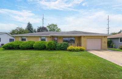 /international/us/125-st-marys-place-kaukauna-wi-110100995689/