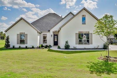 /international/us/2719-village-road-granbury-tx-110108502523/