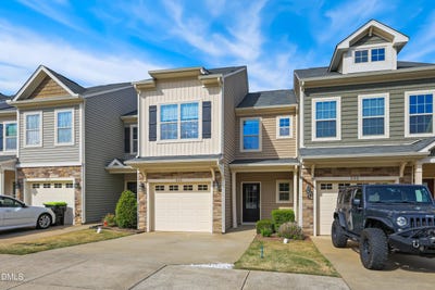 /international/us/202-beaconwood-lane-holly-springs-nc-110107192551/