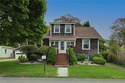 /international/us/25-renfrew-avenue-middletown-ri-110099766193/