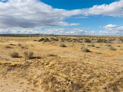 /international/us/5-timlin-way-california-city-ca-110101031421/?lang=zh-tw