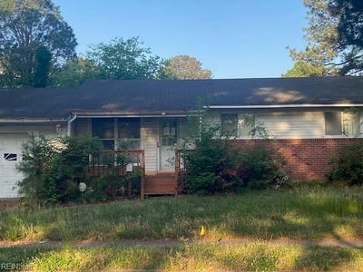 /international/us/2733-danwood-drive-norfolk-va-110108586245/