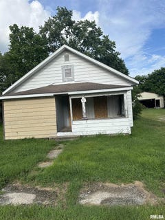 /international/us/307-n-otis-street-marion-il-110101090293/