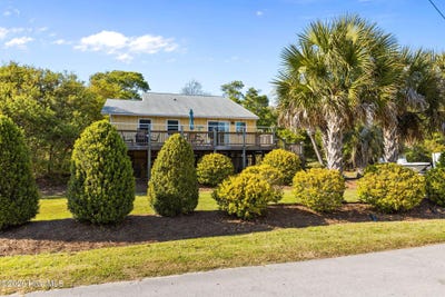 /international/us/7028-archers-creek-drive-s-emerald-isle-nc-110107462988/