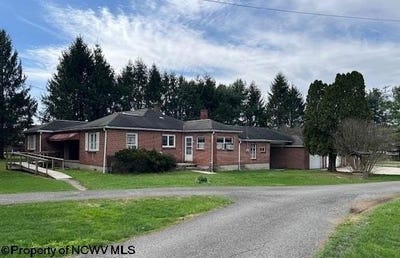/international/us/81-pine-circle-drive-elkins-wv-110104904644/
