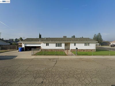 /international/us/1351-s-orange-st-turlock-ca-110108665584/