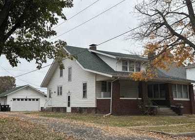/international/us/614-locust-st-carrollton-il-110104047339/
