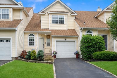 /international/us/3-blueberry-court-melville-ny-110108911667/