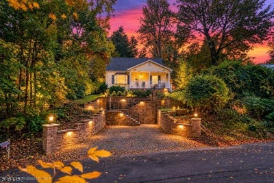 /international/us/25-old-vienna-rd-independence-twp-nj-110120624317/