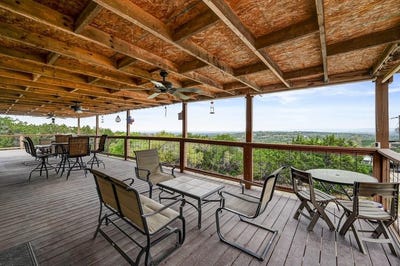 /international/us/318-s-polly-peak-drive-bandera-tx-110106813445/