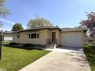 /international/us/208-7th-street-se-hampton-ia-110107818962/