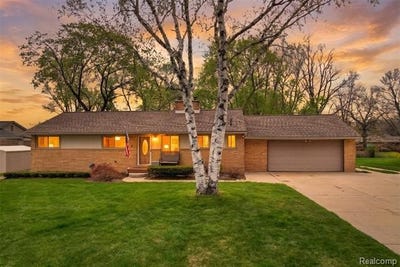 /international/us/95-windsor-road-rochester-hills-mi-110107573338/