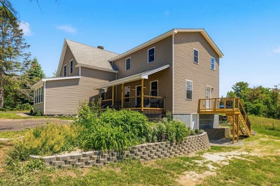 /international/us/25-mill-street-epping-nh-110108715102/