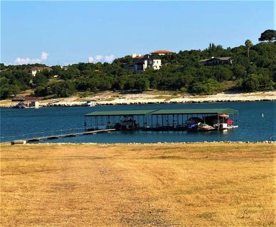 /international/us/20975-waterside-dr-lago-vista-tx-110107765590/