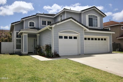 /international/us/1135-via-carranza-camarillo-ca-110108380200/