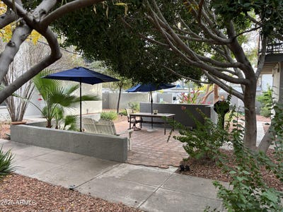 /international/us/4111-e-camelback-road-phoenix-az-110108552034/