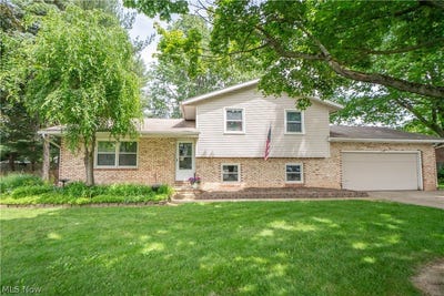 /international/us/7819-aramis-street-nw-massillon-oh-110108470989/