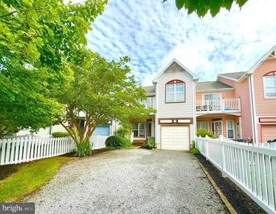 /international/us/932-yacht-club-drive-ocean-pines-md-110099827891/