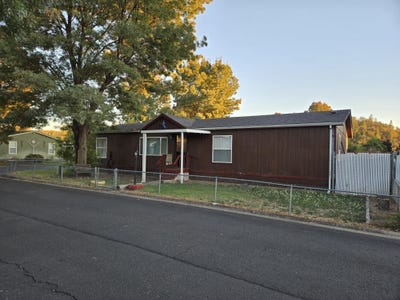 /international/us/633-e-archwood-drive-eagle-point-or-110096472212/