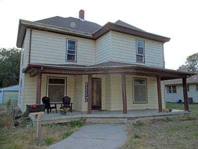 /international/us/123-n-3rd-st-osborne-ks-110100467386/