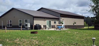 /international/us/11941-n-17-road-buckley-mi-110098126016/